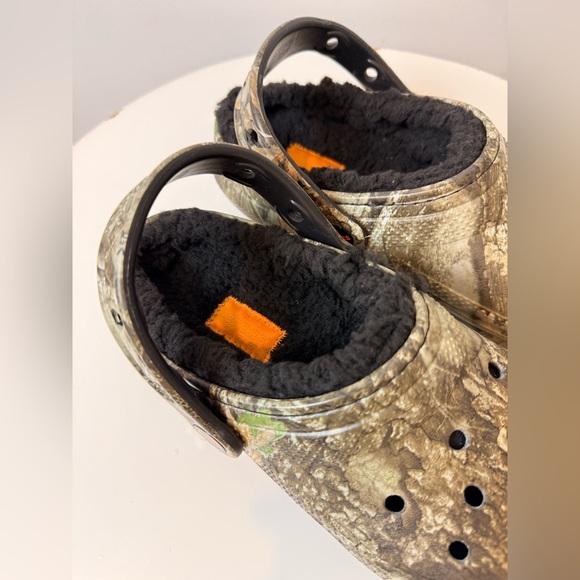 Crocs Kids’ Realtree APX® Lined Classic Clog Sandals | J4 | Multi | NO BOX - Picture 9 of 13